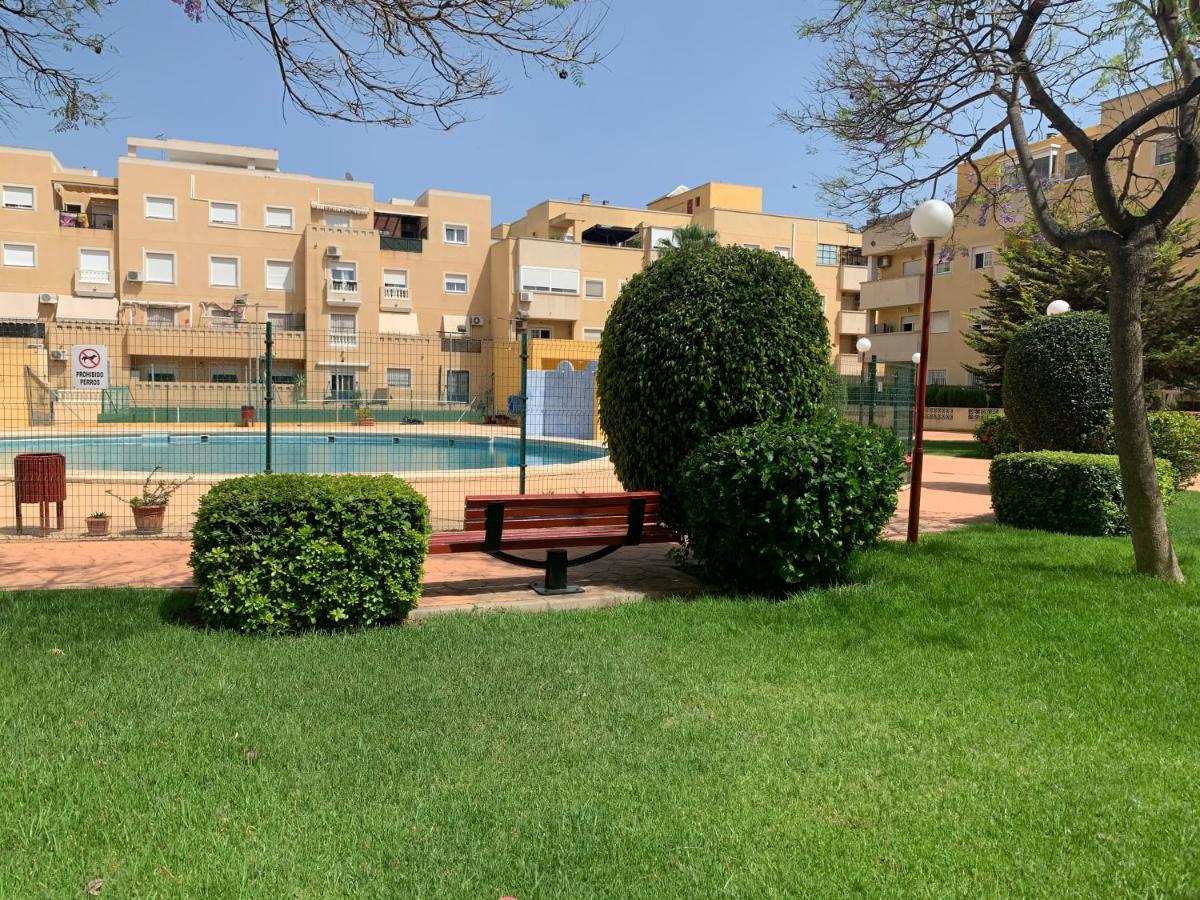 Apartamento 3 Dormitorios En La Playa De Almeria. Roquetas de Mar Exterior photo